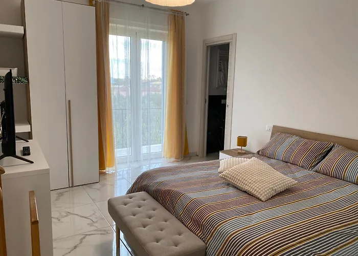 Almond Bed & Breakfast