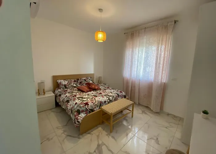 Almond 3* Madonna Della Pace