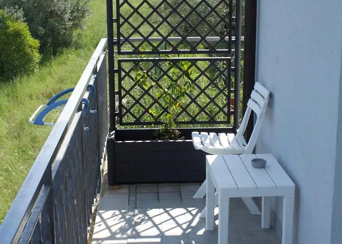 Almond Bed & Breakfast Madonna Della Pace